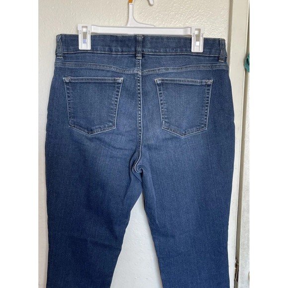 Chaps Womens Jeans Denim Size 12 Blue Mid Rise Mid Waist Slim Stretch Mid Wash - Picture 4 of 12